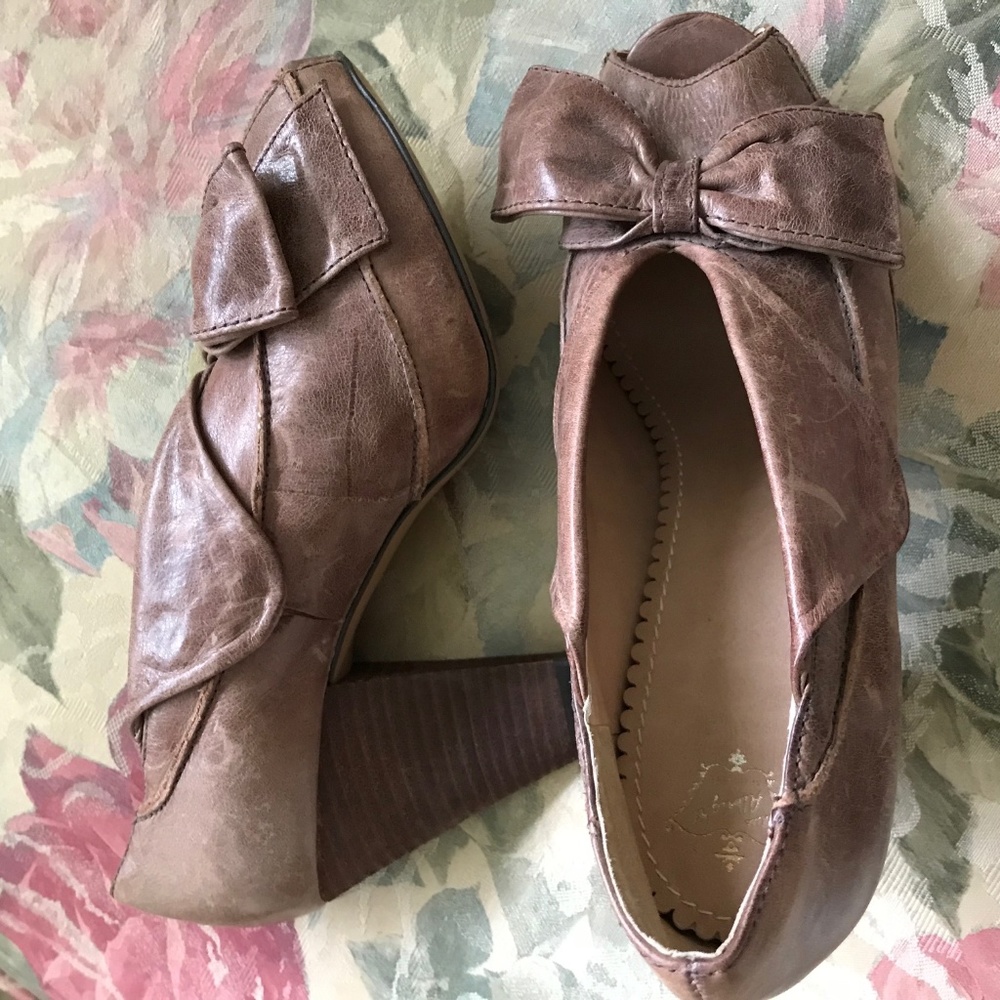 Anthropologie Miss Albright Nava pumps, 7